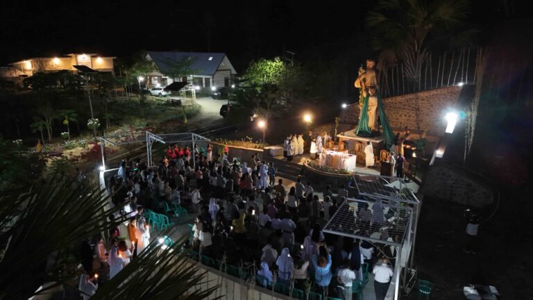 Taman Spot Ziarah Katolik Baru di Labuan Bajo: Doa Devosi dan Patung St. Yosef