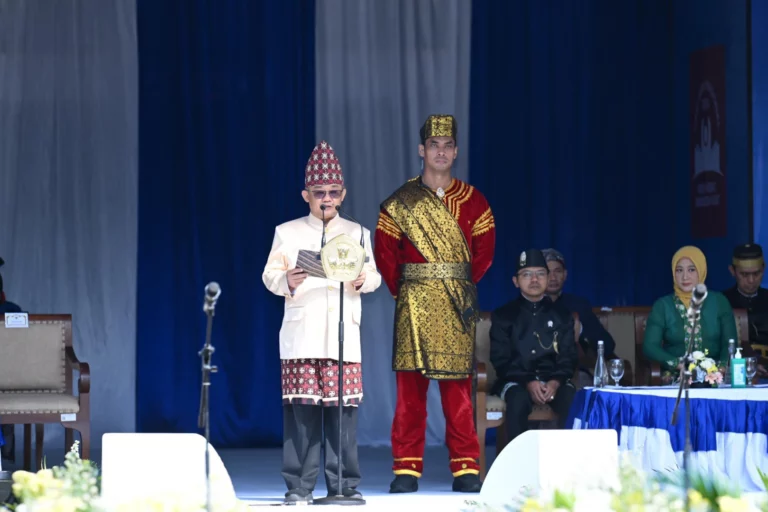 Peringatan Hari Guru Nasional : Guru Hebat  Indonesia Kuat