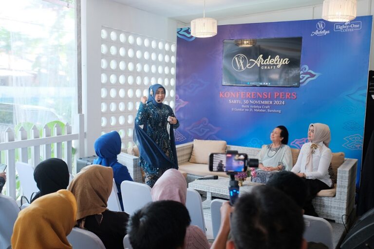 Rayakan 15 Tahun Dedikasi, Ardelya Craft Resmikan Butik Pertama di Bandung