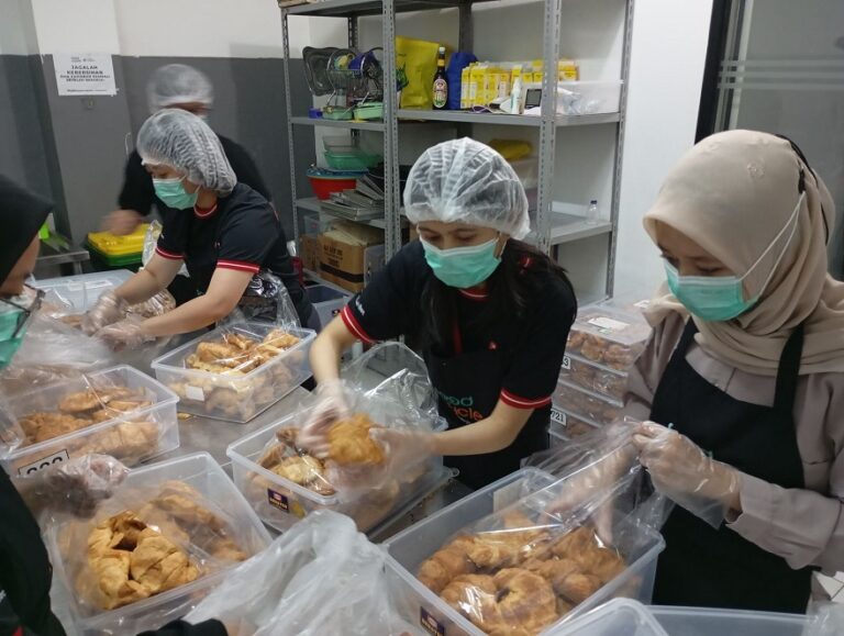 Food Rescue Warrior Salurkan Lebih dari 650 Ribu Paket Makanan ke Ribuan Masyarakat Rentan