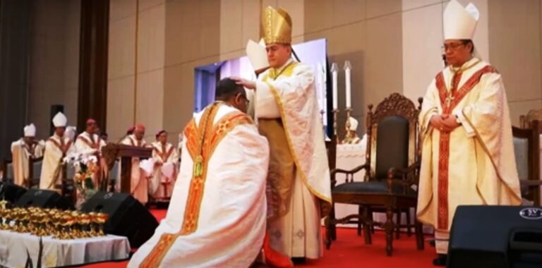 Mgr Anton: Jadi Uskup Harus Lucu atau Bisa Tertawa