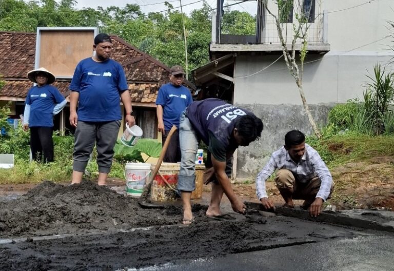 Recovery Sukabumi, BSI Maslahat Siapkan Sekolah Darurat untuk Siswa SD Naglaasih Purabaya