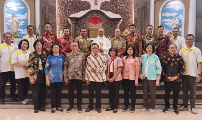 Pengurus DPC ISKA Pekalongan Dilantik, Luky A Yusgiantoro Tekankan Pentingnya Kolaborasi dengan Ormas Katolik