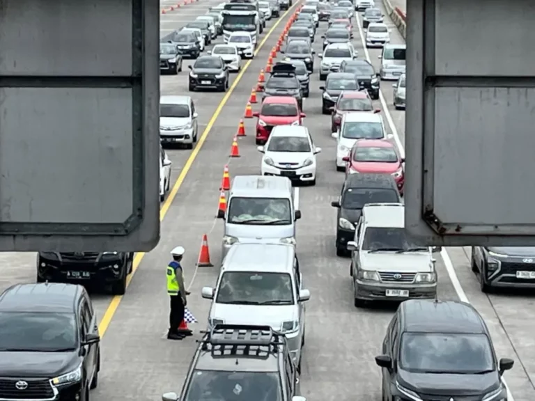 Kemenhub: Puncak Arus Mudik Terjadi Hari Ini Jumat 28 Maret 2025