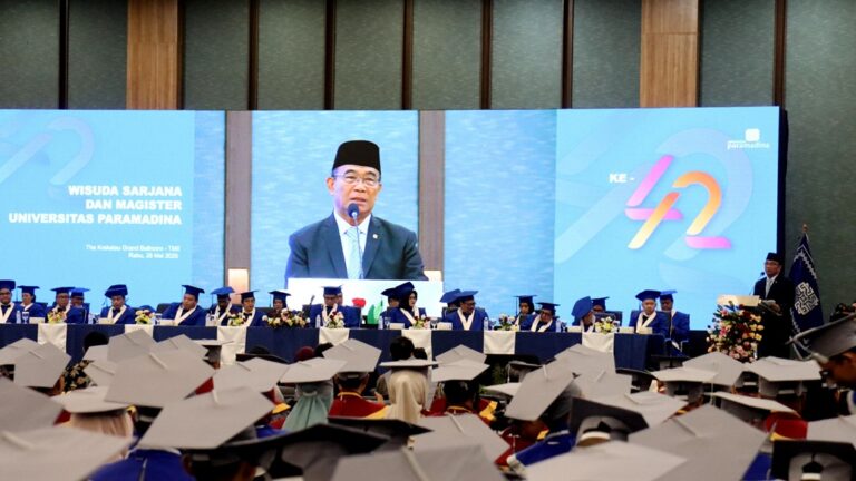 Orasi Ilmiah Wisuda Paramadina, Prof Muhadjir Effendy: Pembangunan Harus Inklusif Berbasis Etika