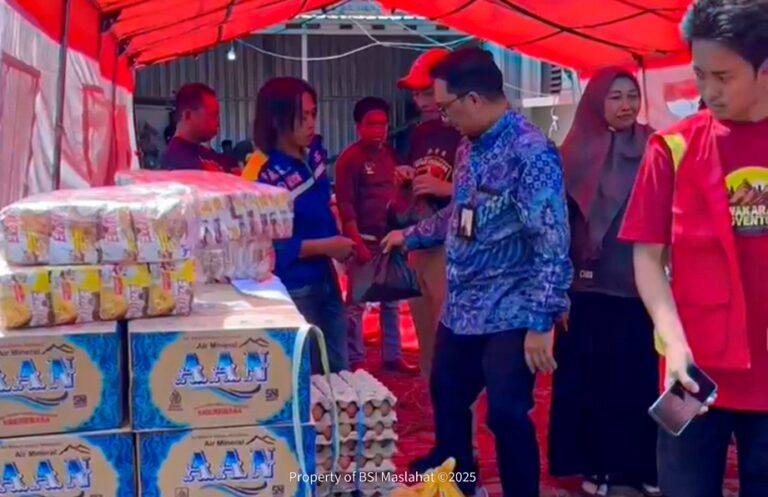 BSI Maslahat Salurkan Bantuan Kemanusiaan untuk Penyintas Banjir Bantaeng