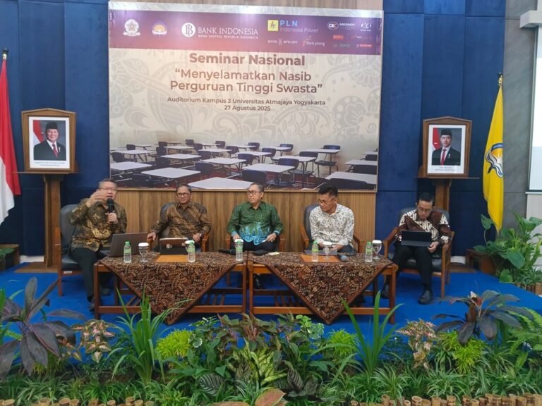 Kafegama dan UAJY Gelar Semnas Menyelamatkan Nasib PTS