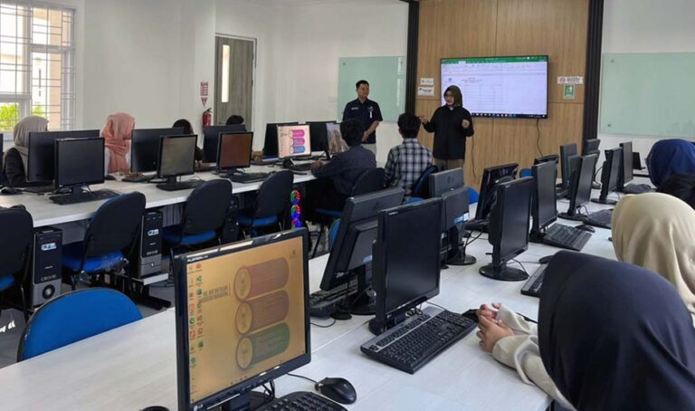 Diluncurkan! Program Beasiswa GoTo–Paramadina untuk Anak Driver Gojek