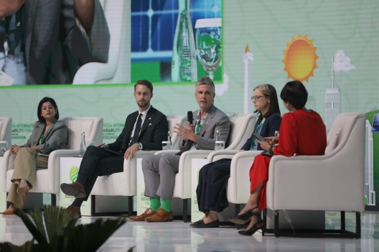 Chief Sustainability Officer Bank DBS Beberkan 5 Tren Pembentuk Arah Sustainable Financing Saat Ini