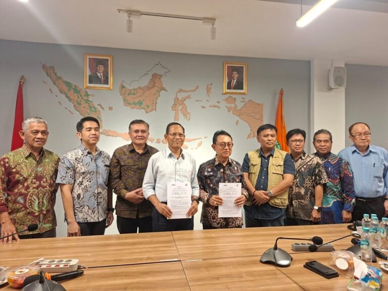 Gapki-APHI Kerja Sama Bina Masyarakat Kendalikan Karhutla