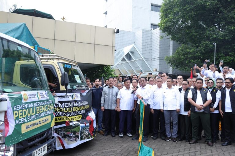 Bersama Kementan, Gapki Kirim Bantuan Peduli Korban Siklon Tropis