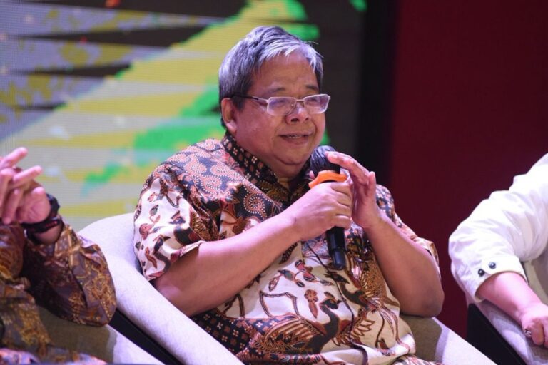 Guru Besar Hukum Ekonomi Unpad: Buku Dr Anggawira Satukan Kekuatan Hukum dan Ekonomi