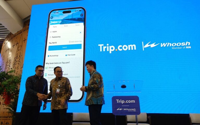 Kolaborasi Whoosh-Trip.com Hadirkan Kereta Cepat Indonesia ke Panggung Dunia