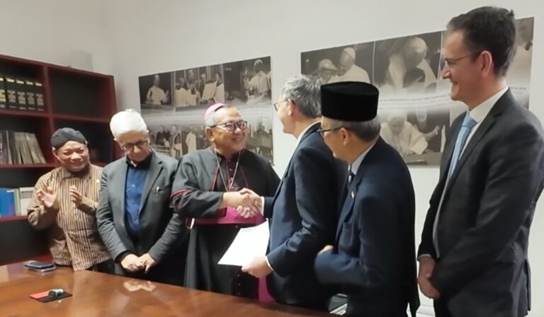Bahasa Indonesia jadi Bahasa ke-57 Digunakan Vatican News
