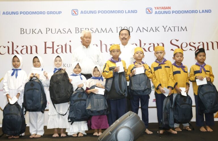 Berbagi Ramadan, Yayasan Agung Podomoro Land Beri Santunan 1.300 Anak Yatim