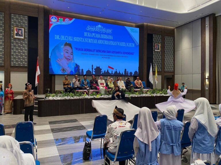 Bukber di Kom-HAK KWI, Ibu Hj Shinta Nuriyah Wahid Sampaikan Tiga Pesan Ini