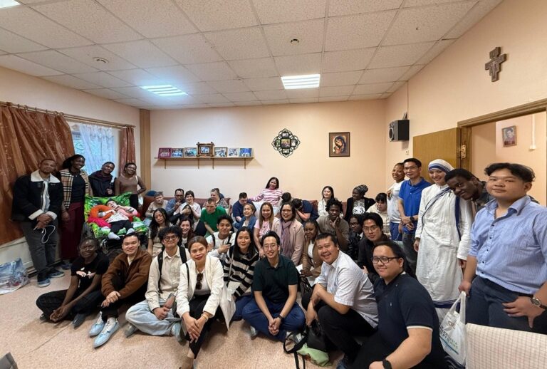 Rm Baltasar Ajak Keluarga Katolik dan Ekumene Lanjutkan Karya Kemanusiaan di Rusia