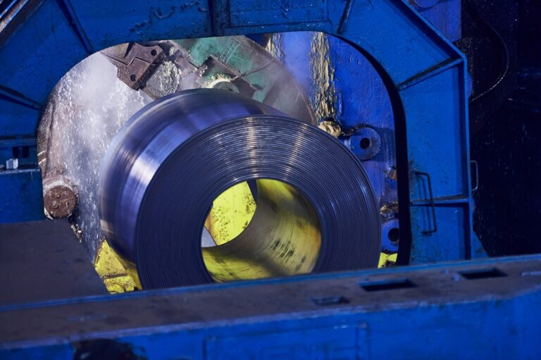 Pabrik Hot Strip Mill Kembali Beroperasi, Krakatau Steel Catat Laba USD 339,6 Juta