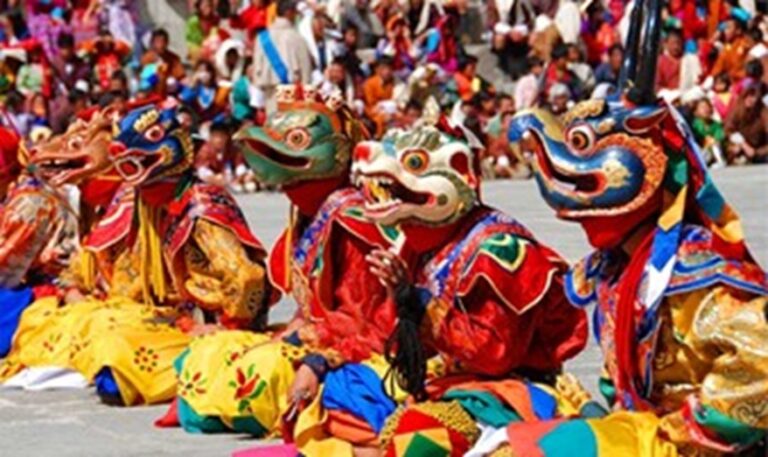Jelajah Bhutan Sebuah Perjalanan Melintasi Waktu, Budaya, dan Alam