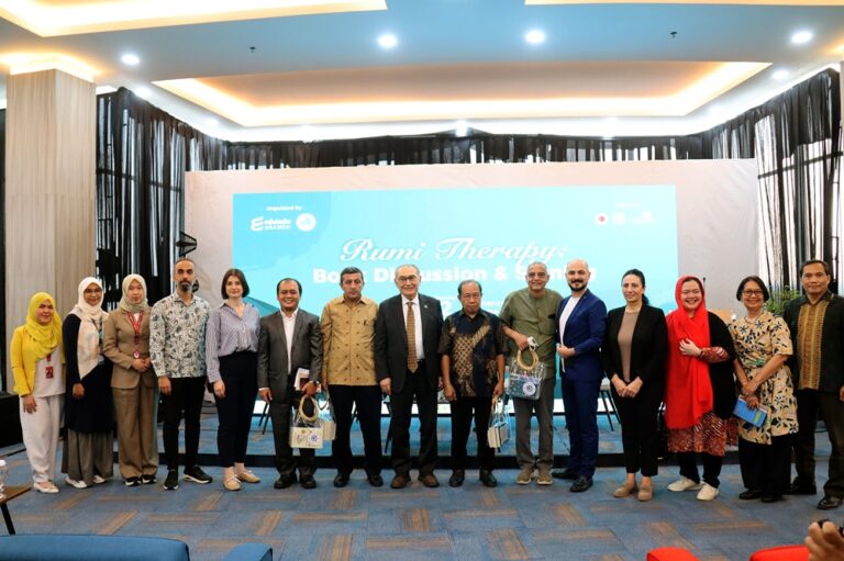 Edutolia Education dan Üsküdar University Dorong Kolaborasi Spiritualitas dan Kesehatan Mental lewat Rumi Therapy