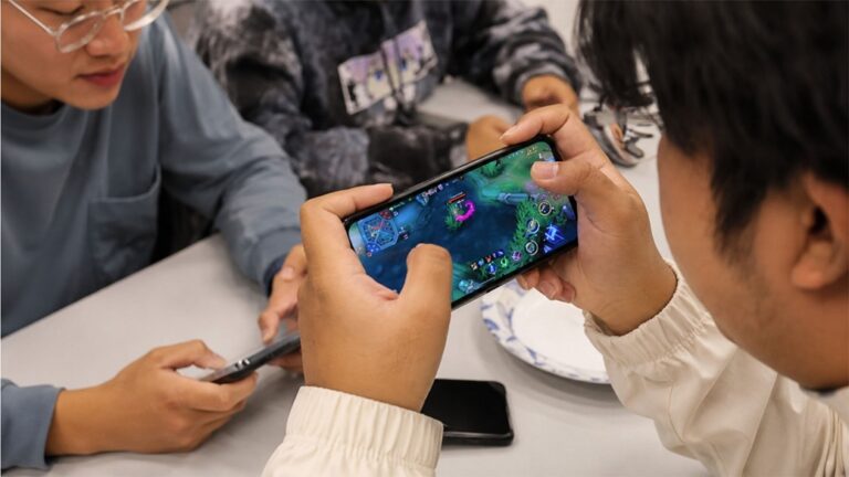 Lewat Kapolda Jateng Cup 2026, IPOT Perluas Literasi Finansial Komunitas Esports & AI Gen Z