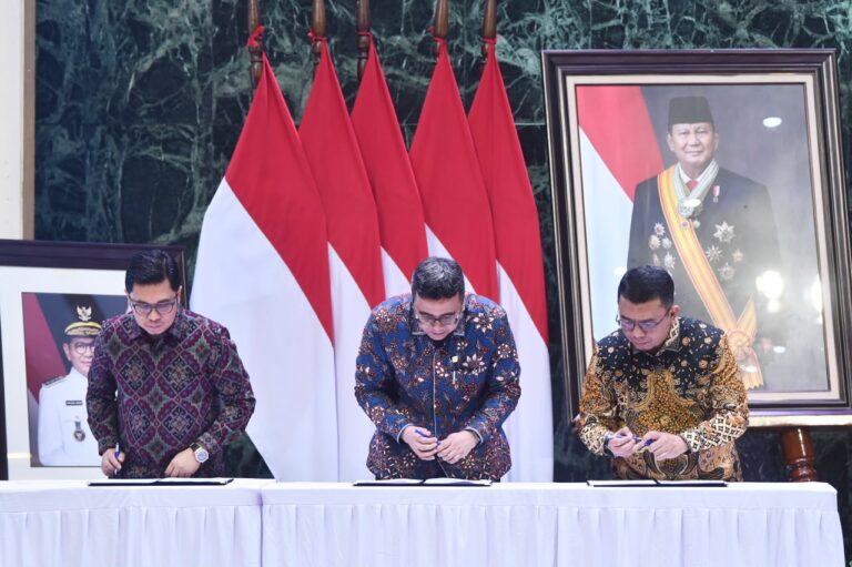 Pertamina-Transjakarta Jajaki Pengembangan Bus Hidrogen untuk Transportasi Bersih Rendah Karbon