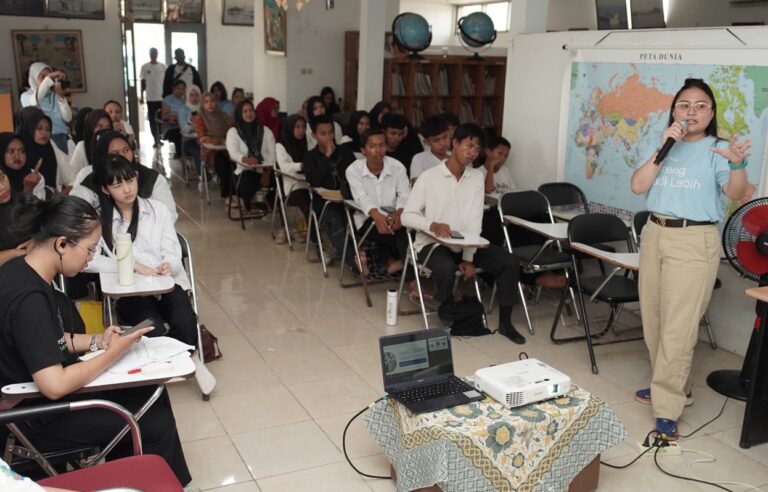 Tanam 1.000 Mangrove hingga Perkuat Literasi Keuangan, Zurich Hadirkan Aksi “Sayang Bumiku”