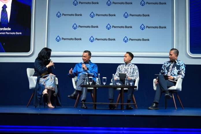 Foto Kelas 1 - Navigating Indonesia's Next Chapter