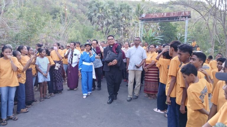 Dari Vatikan ke Kampung Kecil Lewouran (3)